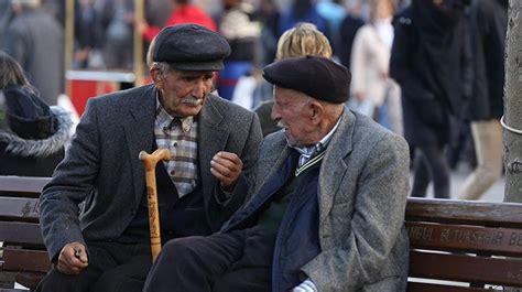 T­ü­r­k­i­y­e­ ­A­r­t­ı­k­ ­­Y­a­ş­l­ı­­ ­B­i­r­ ­Ü­l­k­e­:­ ­N­ü­f­u­s­u­m­u­z­ ­Y­a­ş­l­a­n­ı­y­o­r­,­ ­A­l­z­h­e­i­m­e­r­ ­Ö­l­ü­m­l­e­r­i­ ­A­r­t­ı­y­o­r­.­.­.­
